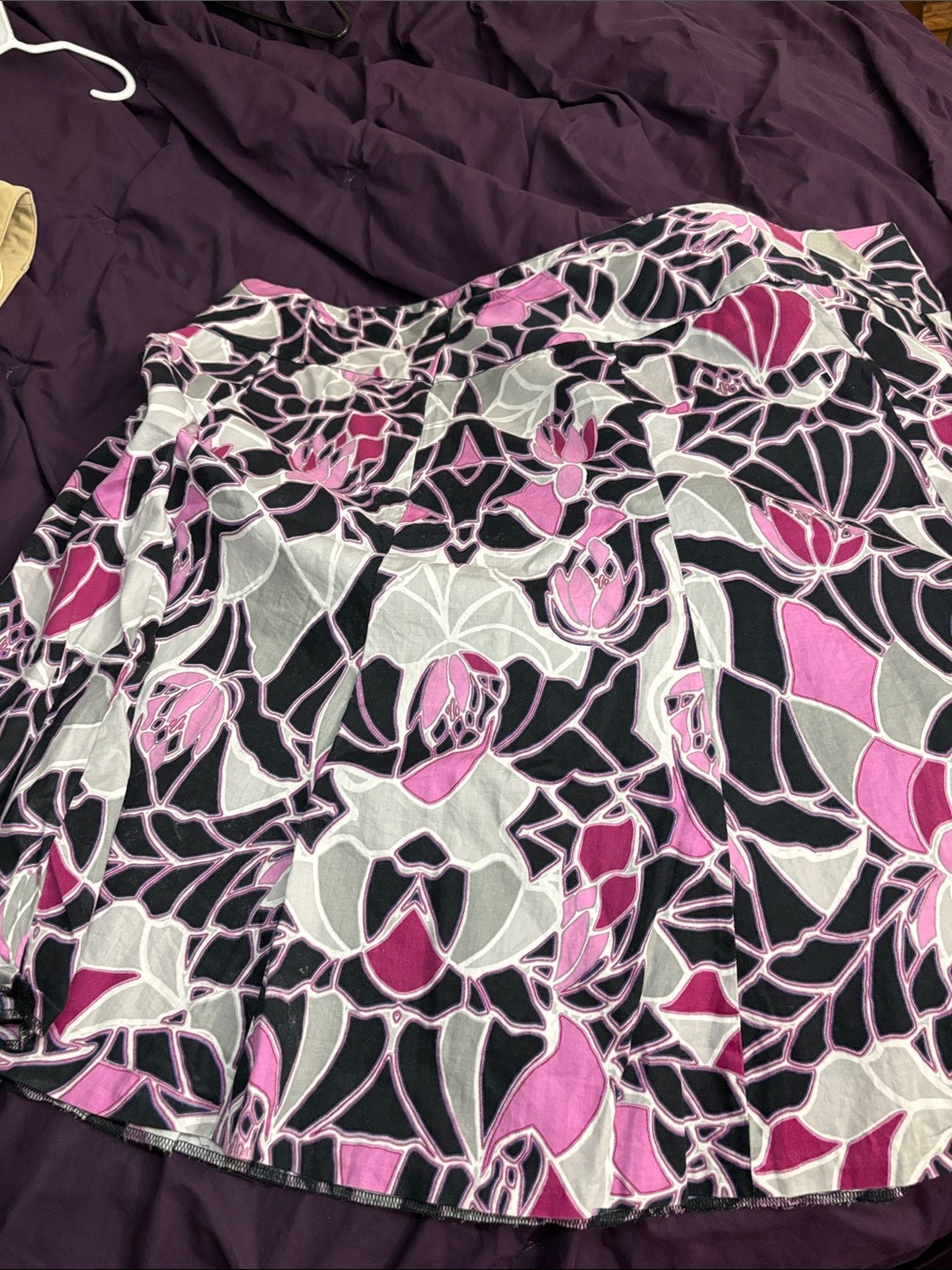 Fashion Bug Black, Pink & Gray Floral Pattern Skirt